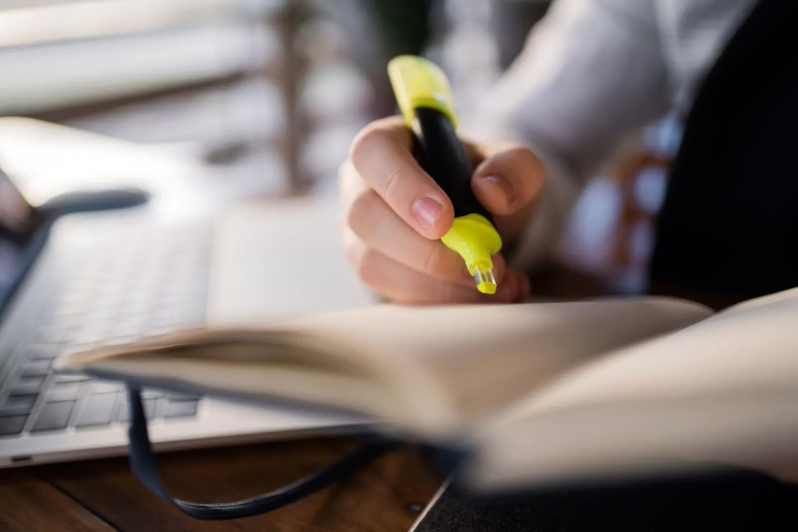 How to Get Hired as a Freelance Proofreader